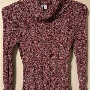 Burgundy weaved with grey tones beautiful sweater